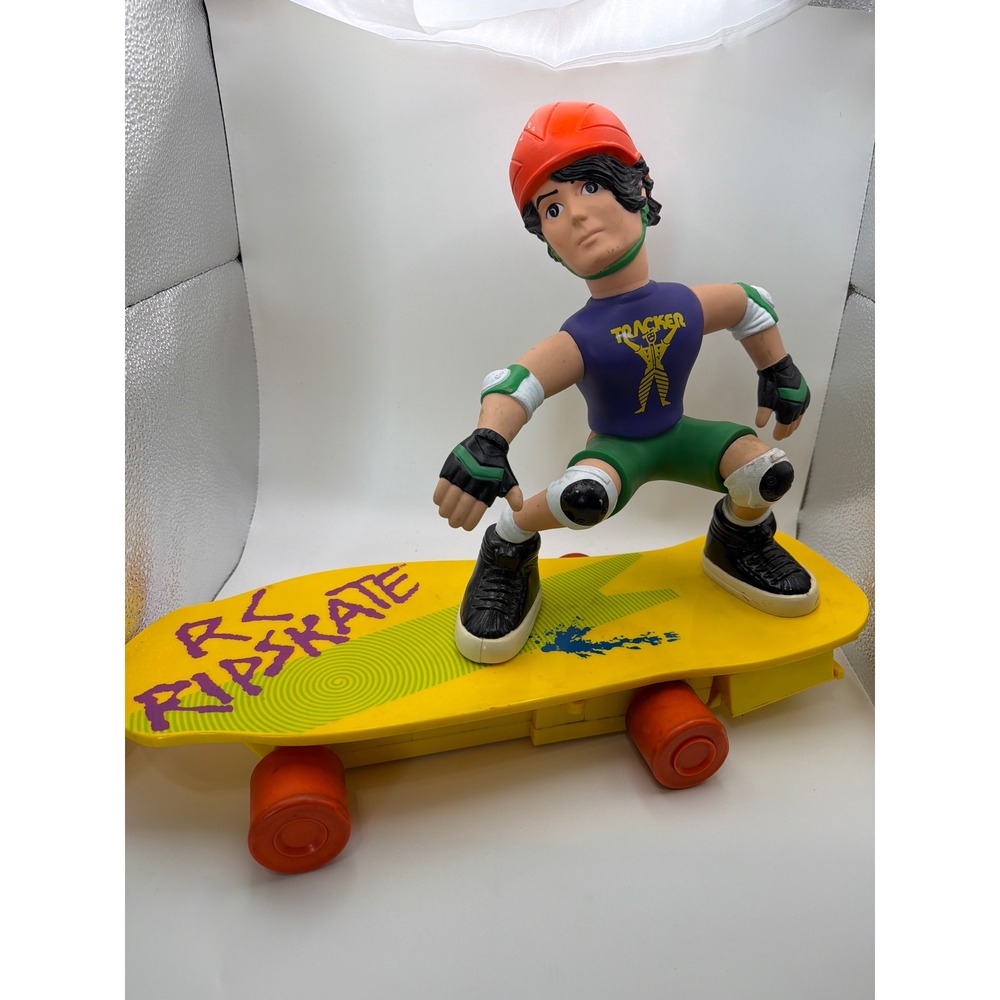 Vintage 1987 Matchbox RC Ripskate Skateboarder Toy 49 MHz Untested No Remote